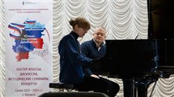 Проект «Новое передвижничество — юным талантам Донбасса» впервые прошел в Луганске