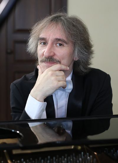 Михайлов<br /> Евгений Владимирович