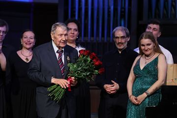 Народный артист России, профессор Владислав Агафонников и ученики
