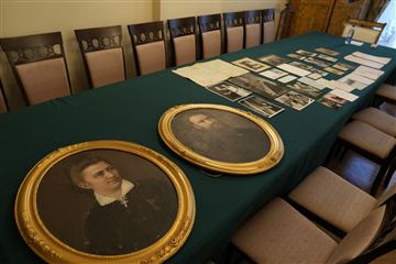 Передача в дар личного архива Веры Георгиевны Дуловой