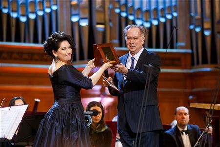 Hibla Gerzmava and her friends