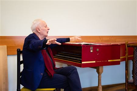 A workshop taught by Janusz Olejniczak (Poland)