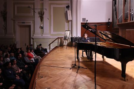 Арсений Тарасевич-Николаев (фортепиано)