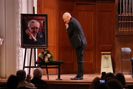 Андрей Диев (фортепиано)