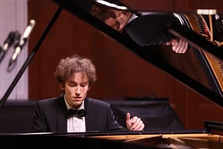 Валентин Малинин (фортепиано)