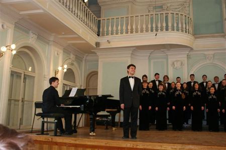 The Chamber Chorus Performs for Children