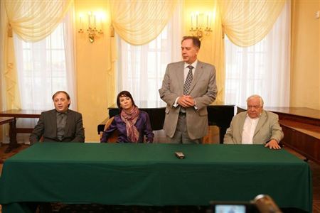 Press conference on the composing of the music for the <i>Chaplin</i> ballet