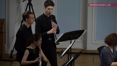 Manuel de Falla. Concerto for harpsichord, flute, oboe, clarinet, violin and cello: III. Vivace