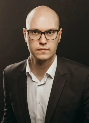 Павел Романенко