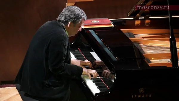 J. S. Bach — A. Siloti. Prelude in B Minor, piano transcription. Perf. by Ivan Sokolov