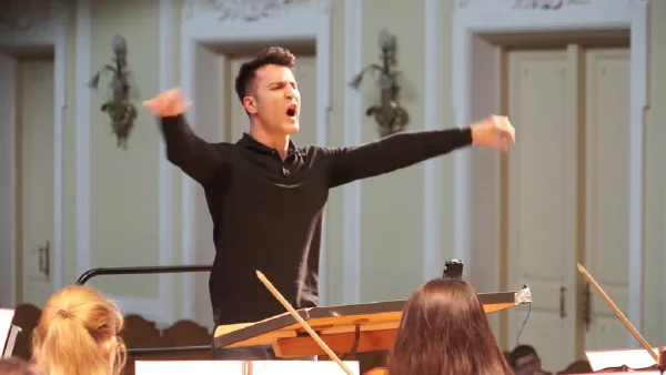 A fragment of the workshop taught by Vasily Petrenko. Alexei Fedin