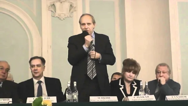Подписание договора о сотрудничестве с МГУ. К. Зенкин