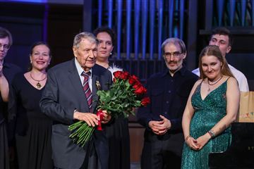 Народный артист России, профессор Владислав Агафонников и ученики