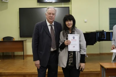 Церемония награждения педагогов, концертмейстеров и сотрудников
