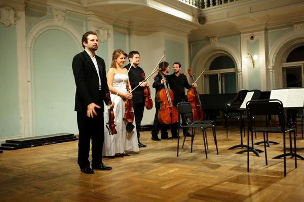 7 ноября 2012 года. Концерт фестиваля «Viva cello», проведенный совместно с ассоциацией «Alma Mater»<br>
Илья Грингольц (скрипка), Наталья Ломейко (скрипка), Юрий Жислин (альт), Борис Андрианов (виолончель), Александр Бузлов (виолончель).