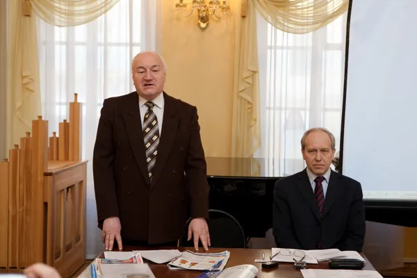 Выступает председатель правления «Содружества православных деятелей культуры, науки и образования» Юрий Алексеевич Серов