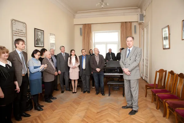 С приветственным словом к собравшимся выступил ректор Московской консерватории, профессор Александр Сергеевич Соколов.