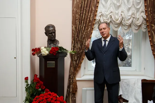 Выступает ректор Московской консерватории, профессор Александр Сергеевич Соколов.