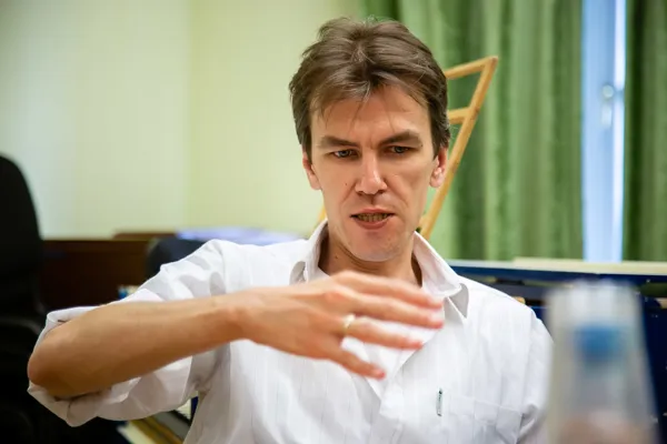 Синхронный перевод – Сергей Чирков ( «Студия новой музыки»)