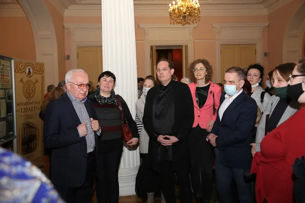 О своём учителе рассказывает Заслуженный артист РСФСР, Заслуженный деятель искусств РФ, художественный руководитель и дирижер Хора Московской консерватории, профессор Станислав Семёнович Калинин