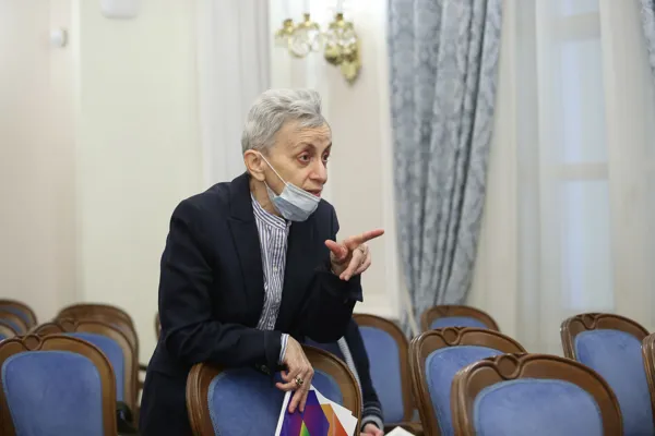Вопрос к докладчику от юбиляра, доктора искусствоведения, профессора кафедры современной музыки Московской консерватории Светланы Ильиничны Савенко