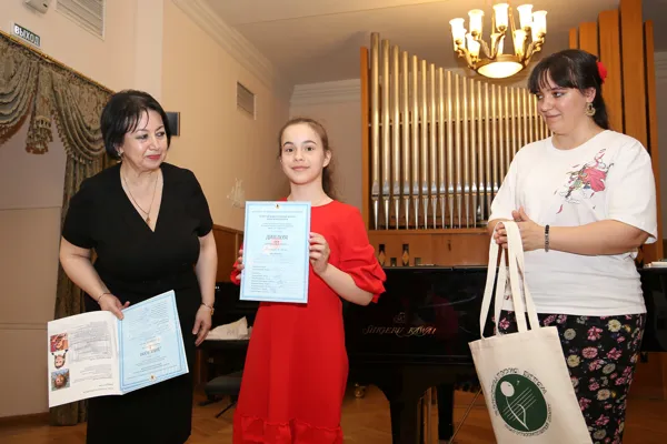 Северина Курникова (Россия) — 3-я премия в категории 7–11 лет