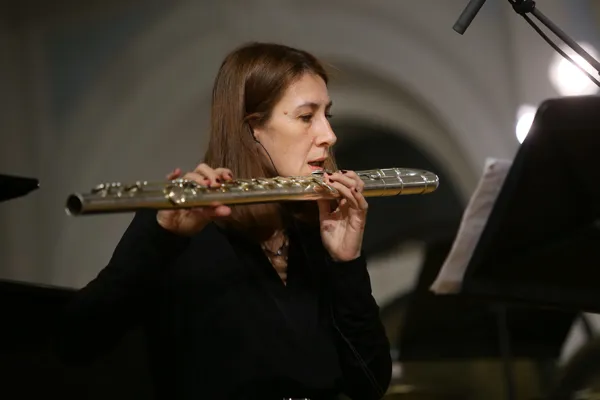 Анна Поспелова. Dvo_YE для басовой флейты и электроники (2019). Российская премьера. Исполняет Марина Рубинштейн