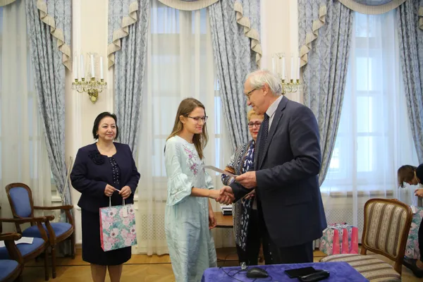 Семинар по итогам конкурса курсовых работ музыковедов. Диплом конкурса получает Дарья Шагеева