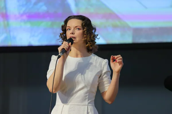 Алиса Гребенщикова (художественное слово)