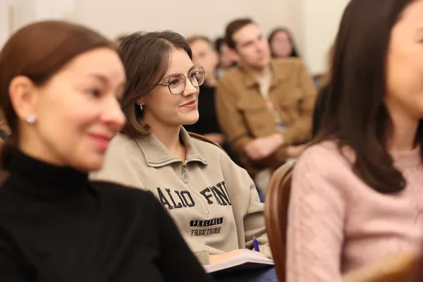 Вторая встреча в рамках проекта Public talk «Быть оперным певцом». Конференц-зал