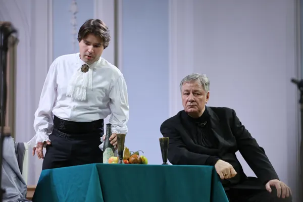 Моцарт — Александр Чернов (тенор), Сальери — Владимир Кудашев (бас)
