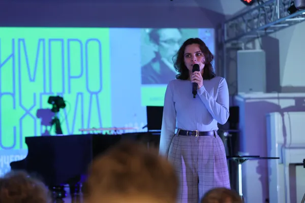 Модератор встречи с Алессандро Перини — Ирина Севастьянова