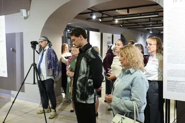 В выставочном зале первого учебного корпуса состоялось открытие историко-документальной выставки «Воздвигнут храм искусству дорогому», посвящённой 160-летию Московской консерватории