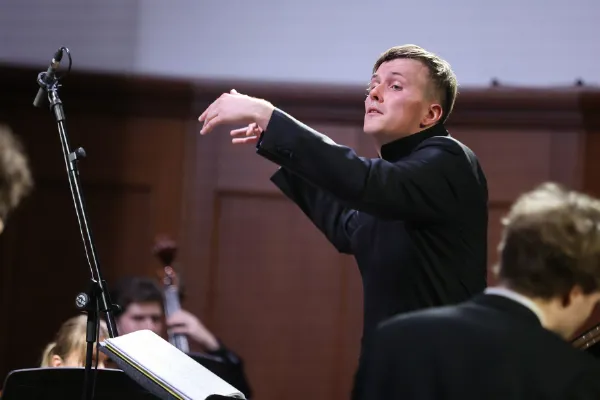 Художественный руководитель и дирижёр камерного оркестра «Fiori Musicali» Климентий Катенин