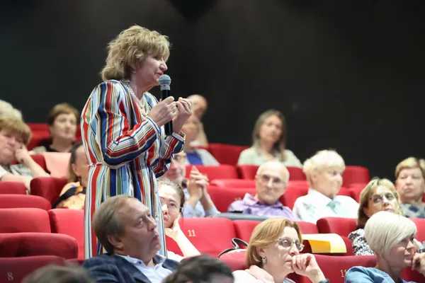 Впечатлениями от просмотра документального видеопроекта «Возвращение Дома» делится Советник ректора Московской консерватории по учебной работе Лариса Евдокимовна Слуцкая