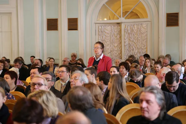 В Рахманиновском зале прошла общеконсерваторская конференция по внесению изменений в Устав и выборам в Ученый совет МГК им. П.И. Чайковского.