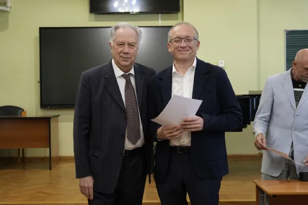 Церемония награждения педагогов, концертмейстеров и сотрудников
