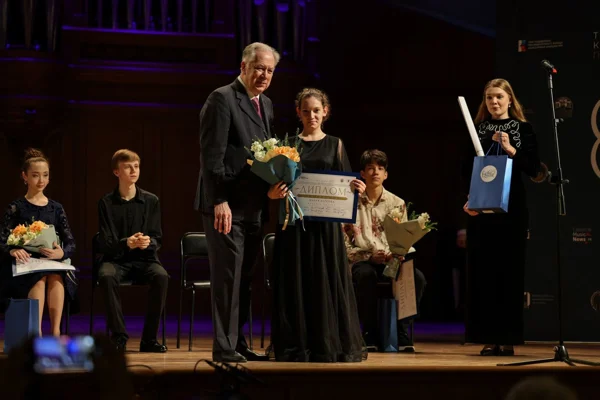 Closing Ceremony of the <i>CelloQwest</i> Competition-festival