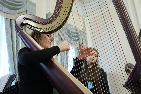Sofya Kiprskaya, harp